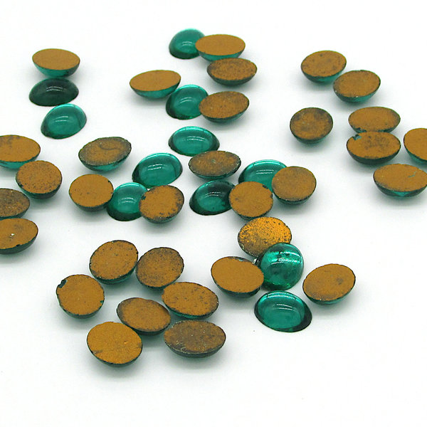 10x8mm Oval Glass Cabochons, Foiled Emerald Green (12)