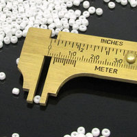 8/0 Round Seed Beads White Lustre