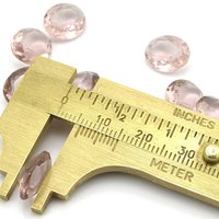 12x10mm Faceted Oval Rhinestones, Light Amethyst Unfoiled Point Back Dentelles