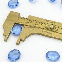 12x10mm Light Sapphire Vintage Rhinestone Dentelles