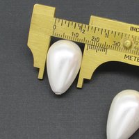 26.5x17mm Teardrop Beads, Vintage White Plastic Pearls