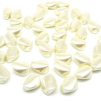 Cream Lustre 17.5x13mm Twist Beads, Vintage Plastic Pearls