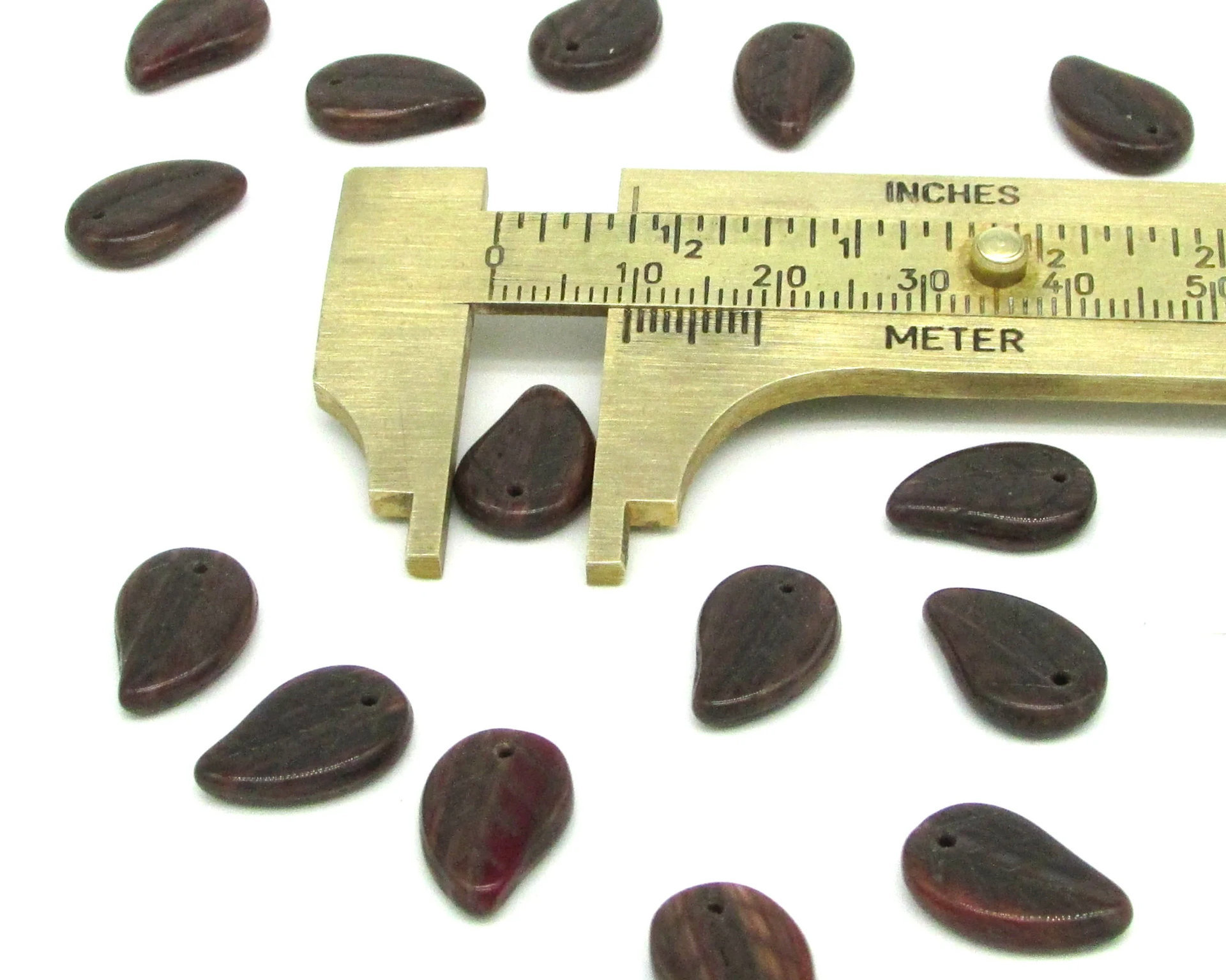 Flat Leaf Beads, 14.5mm Opaque Brown