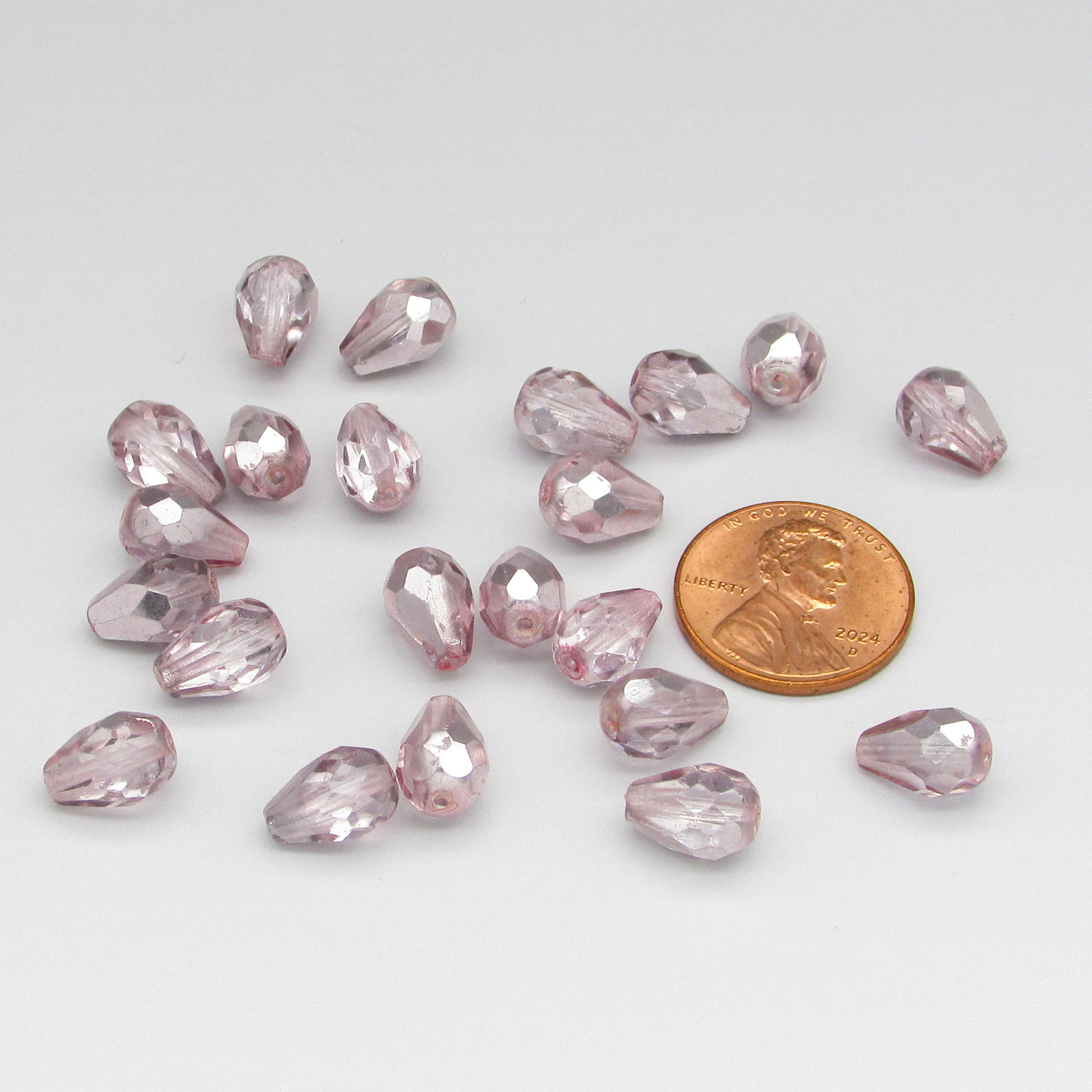 10x7mm Light Rose Silver Teardrop Glass Beads (22)