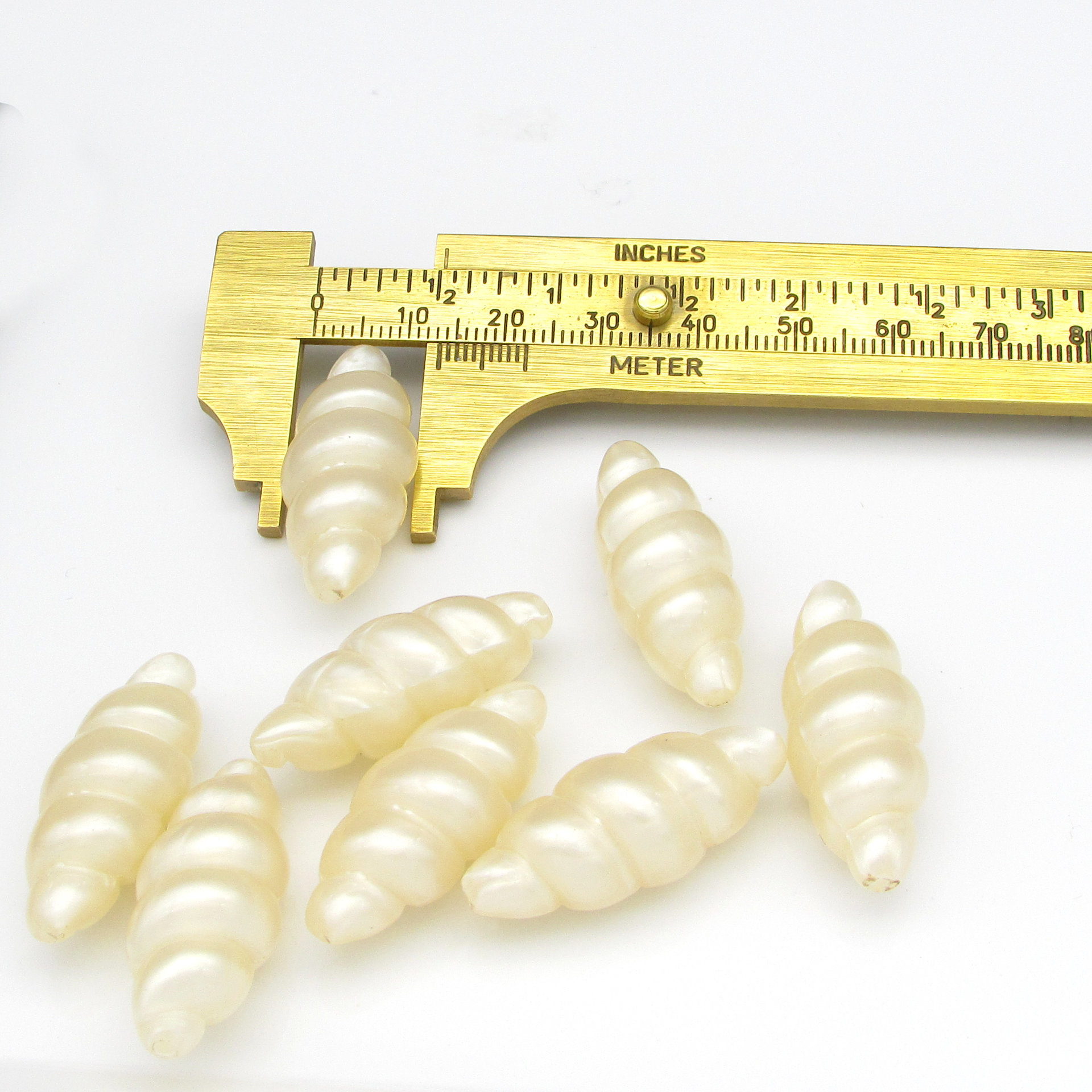 32x13mm Tapered Oval Seashell Beads,  Cream Twisted Barrels