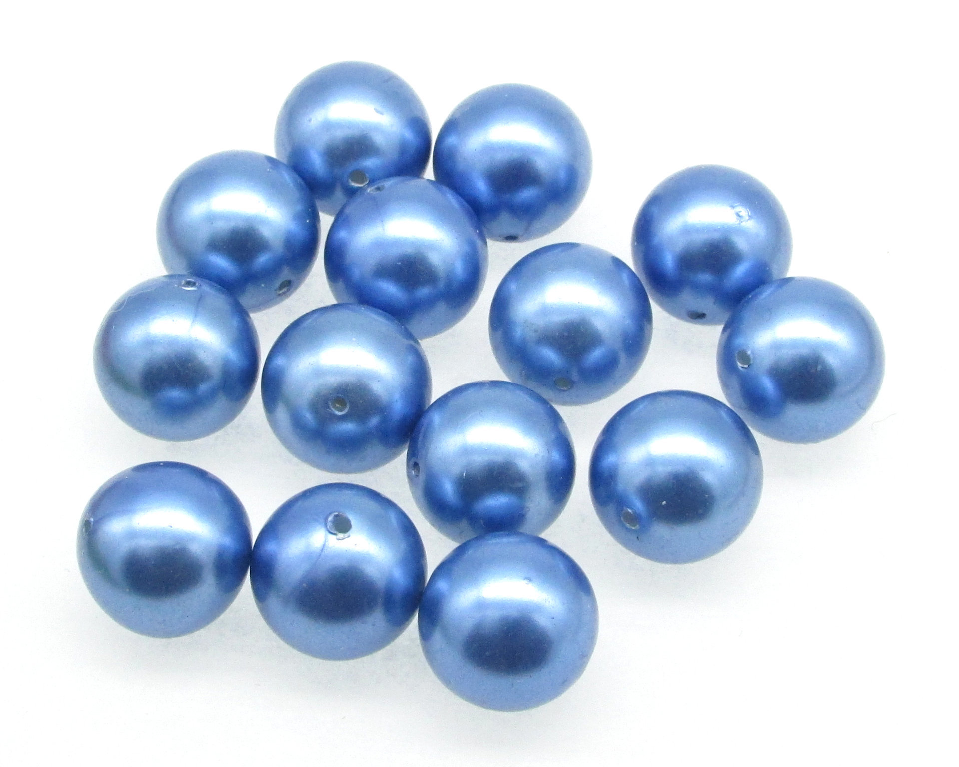14mm Vintage Sapphire Blue Plastic Pearls  (12)