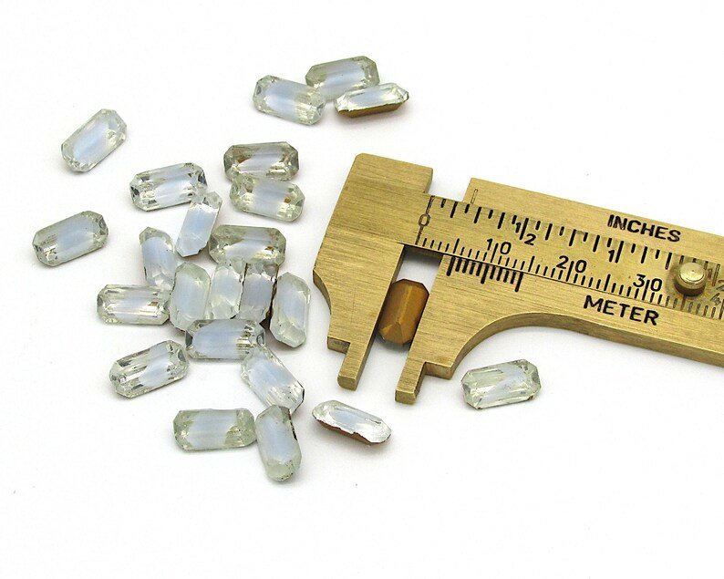 Light Sapphire Givre Baguette Rhinestones (24)