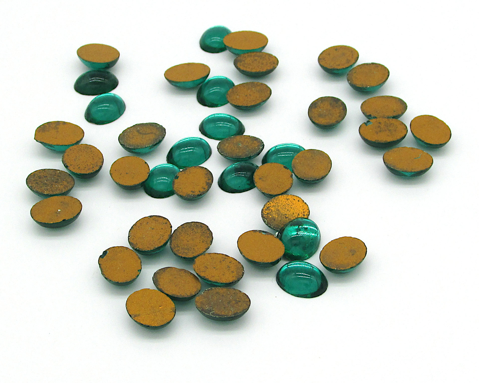 10x8mm Oval Cabochons, Foiled Emerald Green Glass