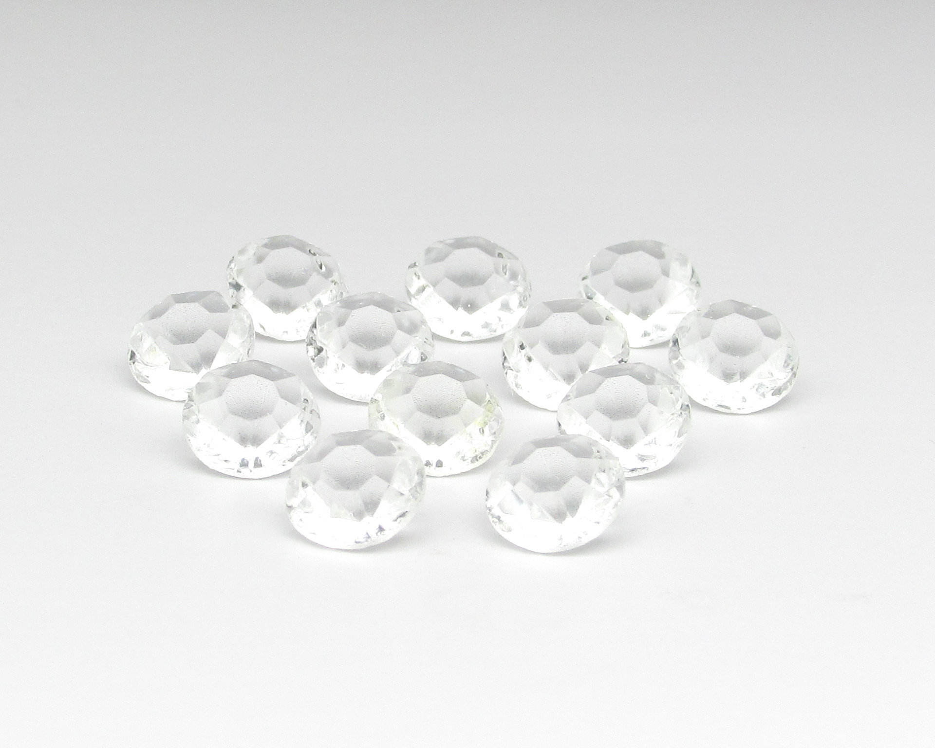 Vintage 39ss Clear Rhinestone Chatons, Unfoiled Glass Gems