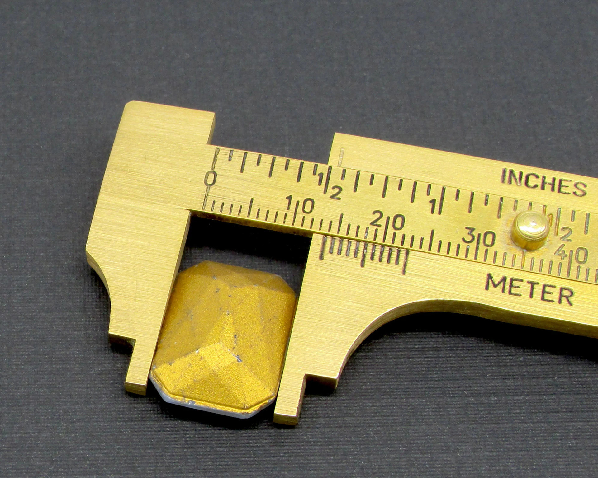 19x13.8mm Octagon Baguette, Vintage Opaline Foiled Rhinestone