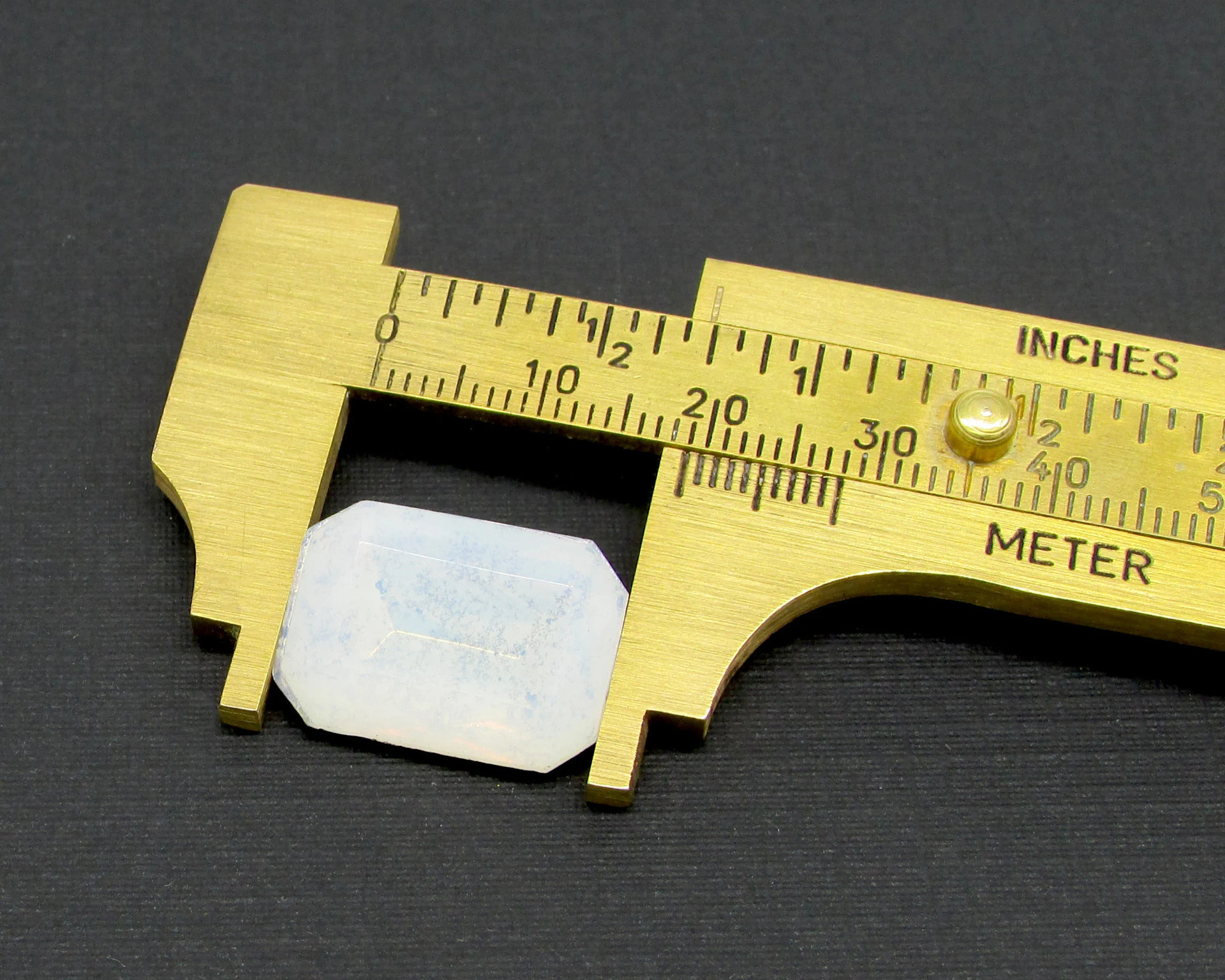 19x13.8mm Octagon Baguette, Vintage Opaline Foiled Rhinestone