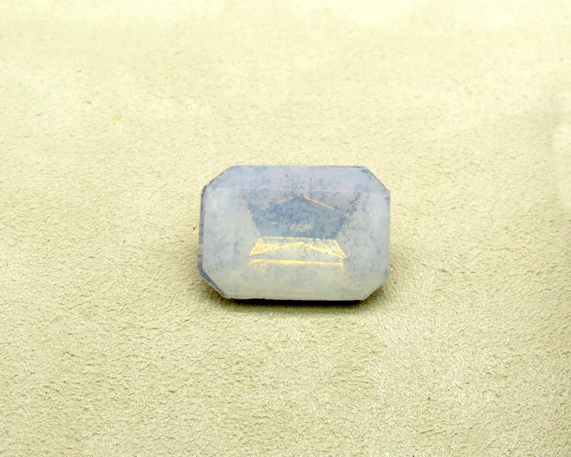 19x13.8mm Octagon Baguette, Vintage Opaline Foiled Rhinestone