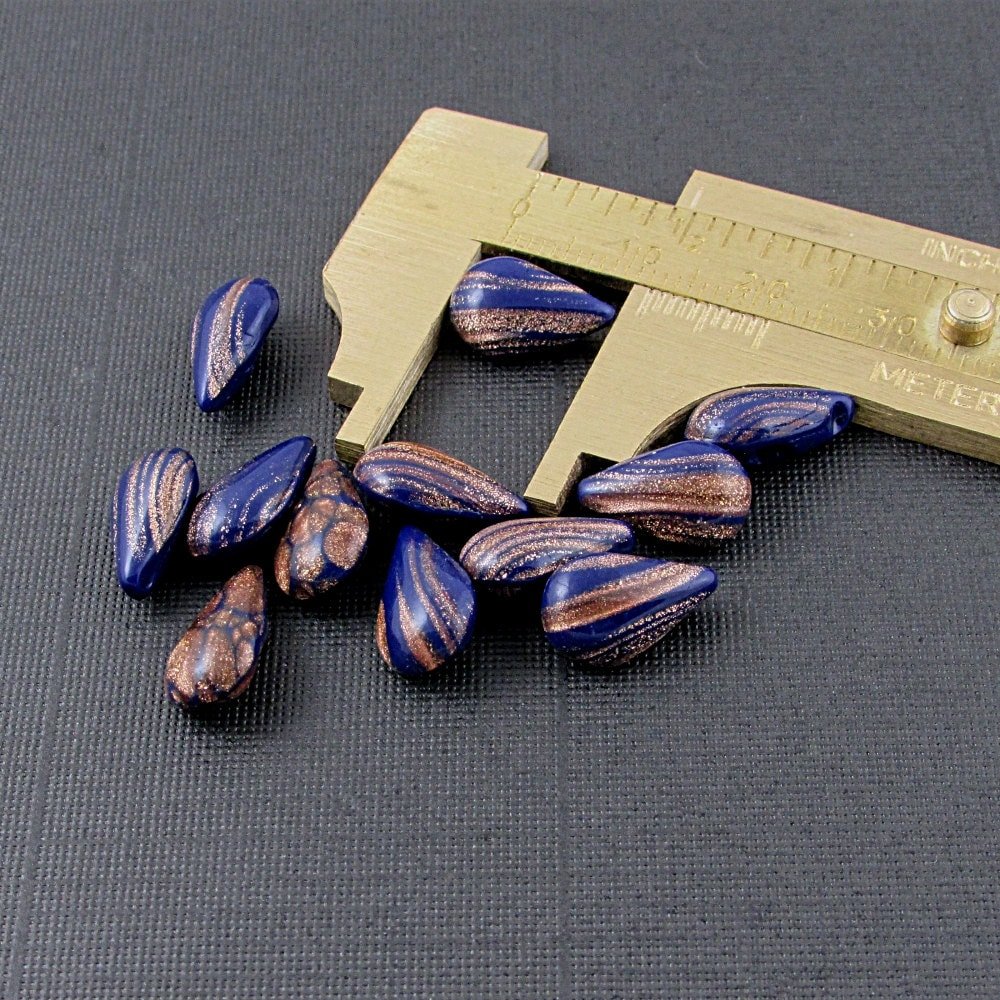 13x7.8mm Vintage Lapis Blue Pear Shape Sew On Glass Stones (24)