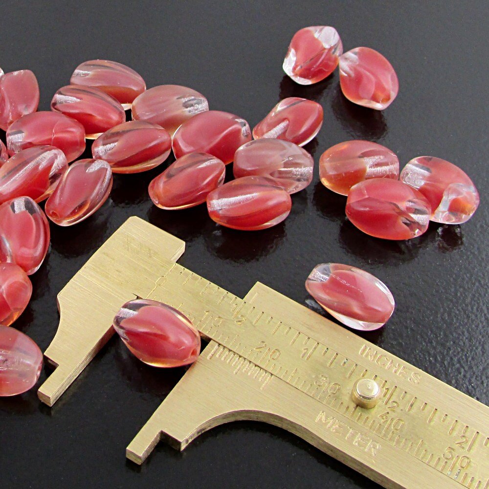 14mm Twisted Oval Beads with Watermelon Red Givre