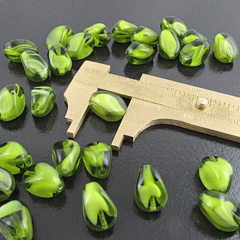 13mm Oval Olivine Givre Glass Pinch Beads