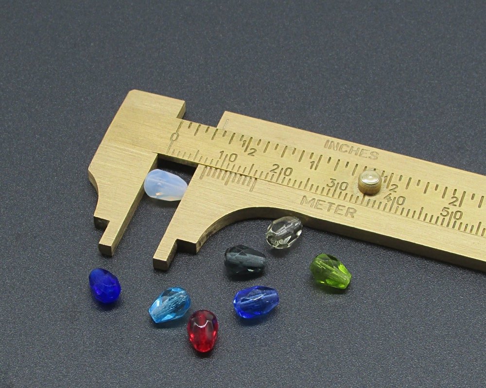 7x5mm Translucent Grey Teardrop Beads