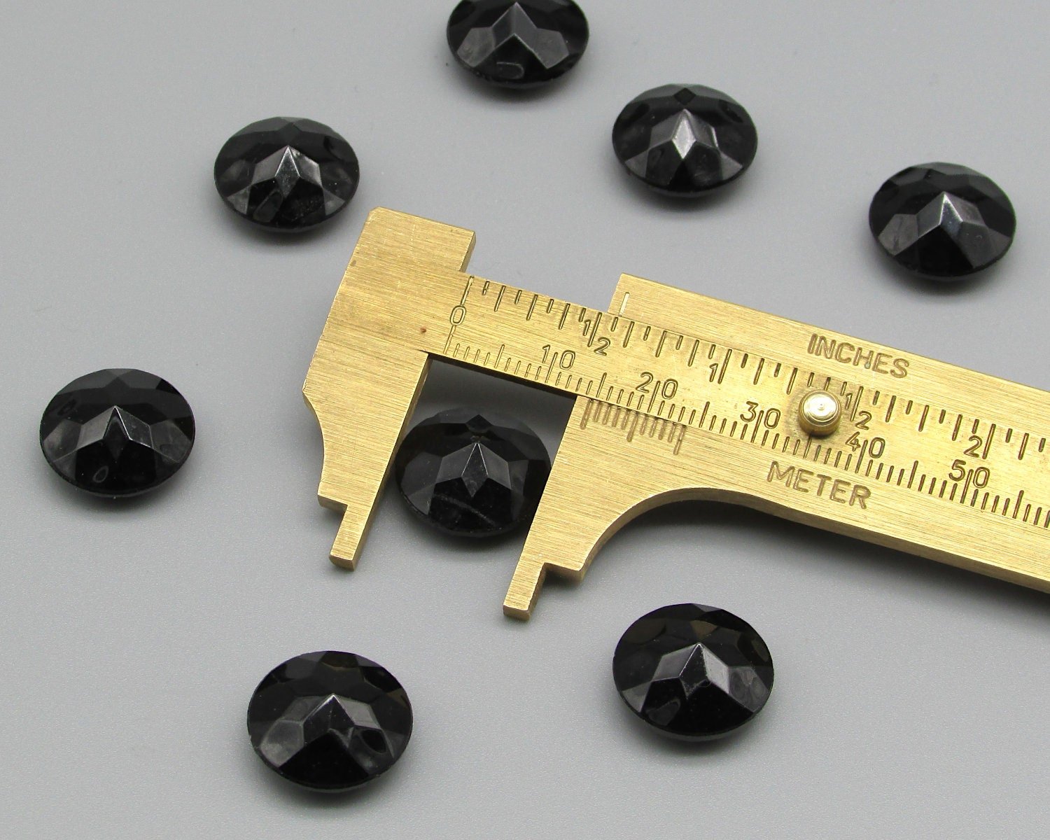 60ss Jet Black Faceted Dentelles (8)