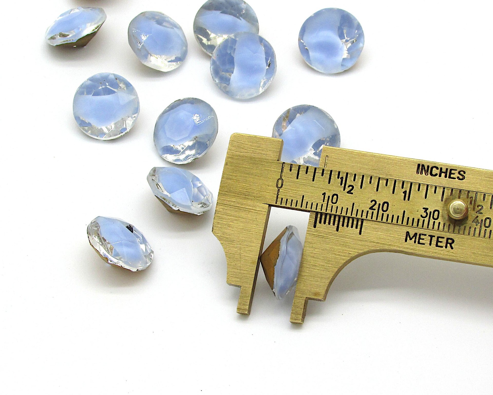 60ss Rhinestone Dentelles, Vintage 14mm Point Back Glass Gems with 2-Tone Light Sapphire Givre (12)