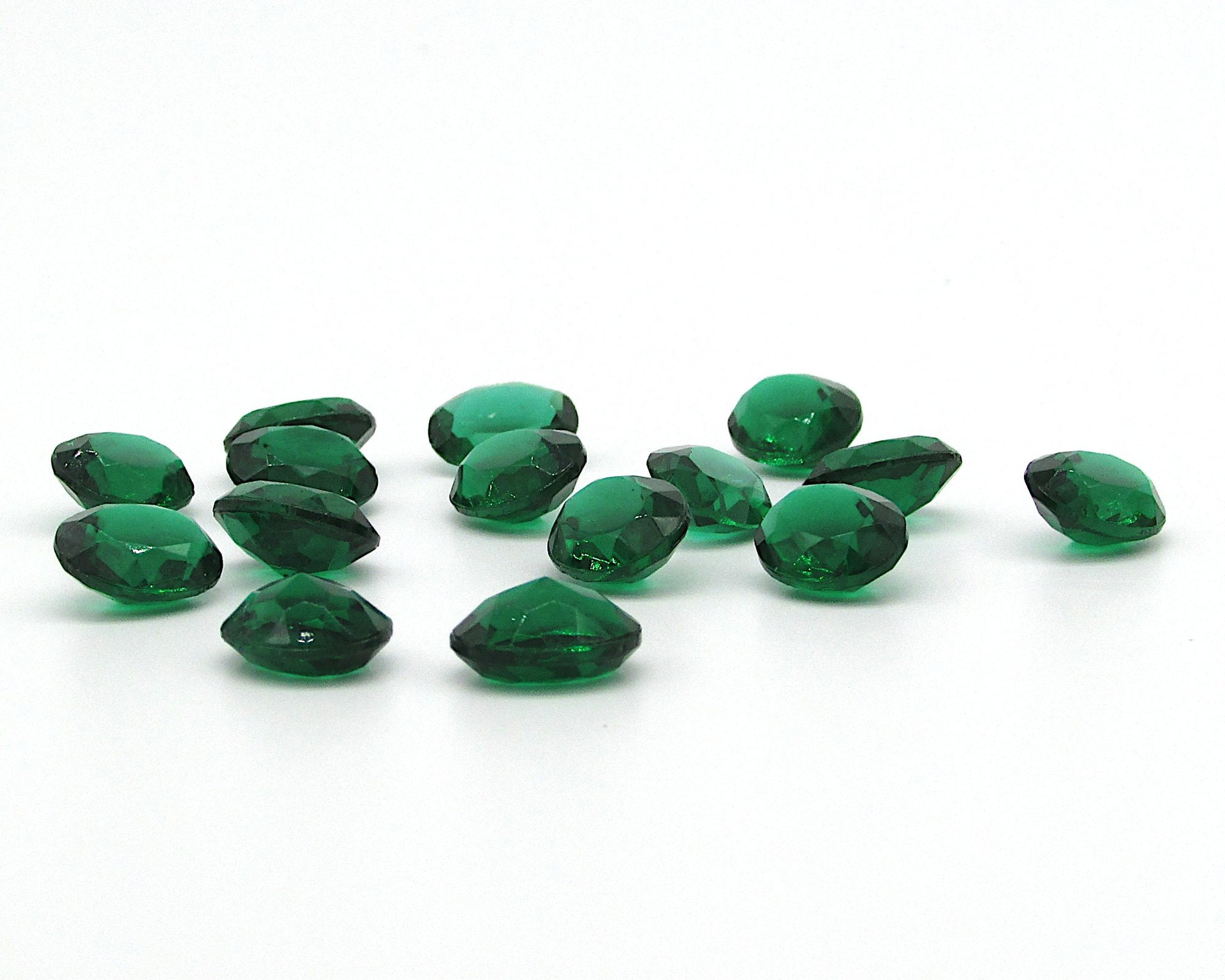 12mm Emerald Oval Rhinestone Dentelles