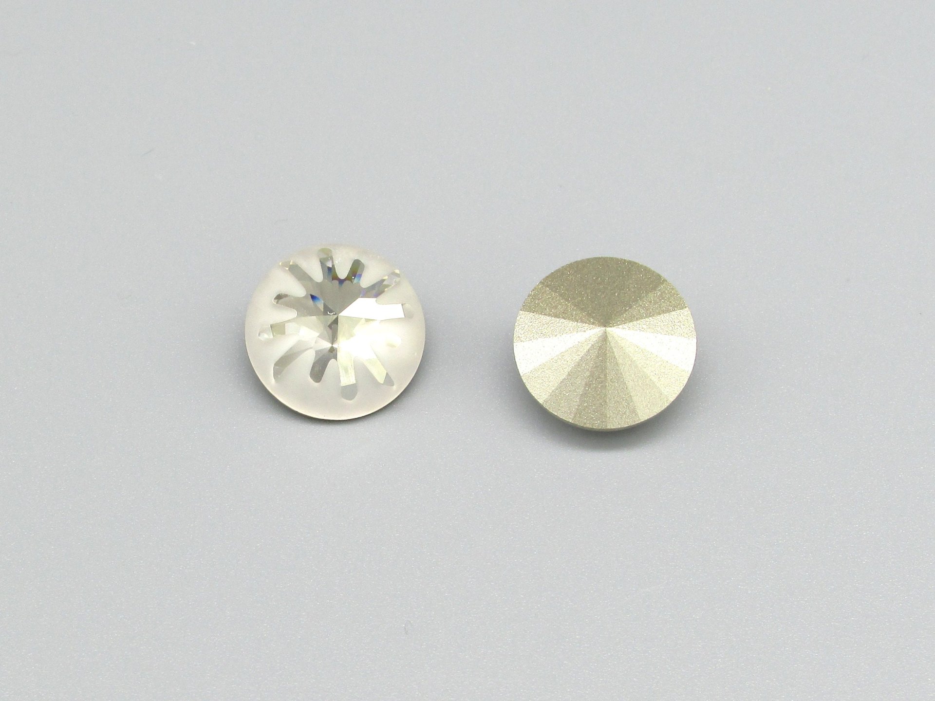 14mm Sea Urchin Carved Rivoli, Crystal Silver Shade Partially Frosted Round Stone, Foiled Point Back (2)