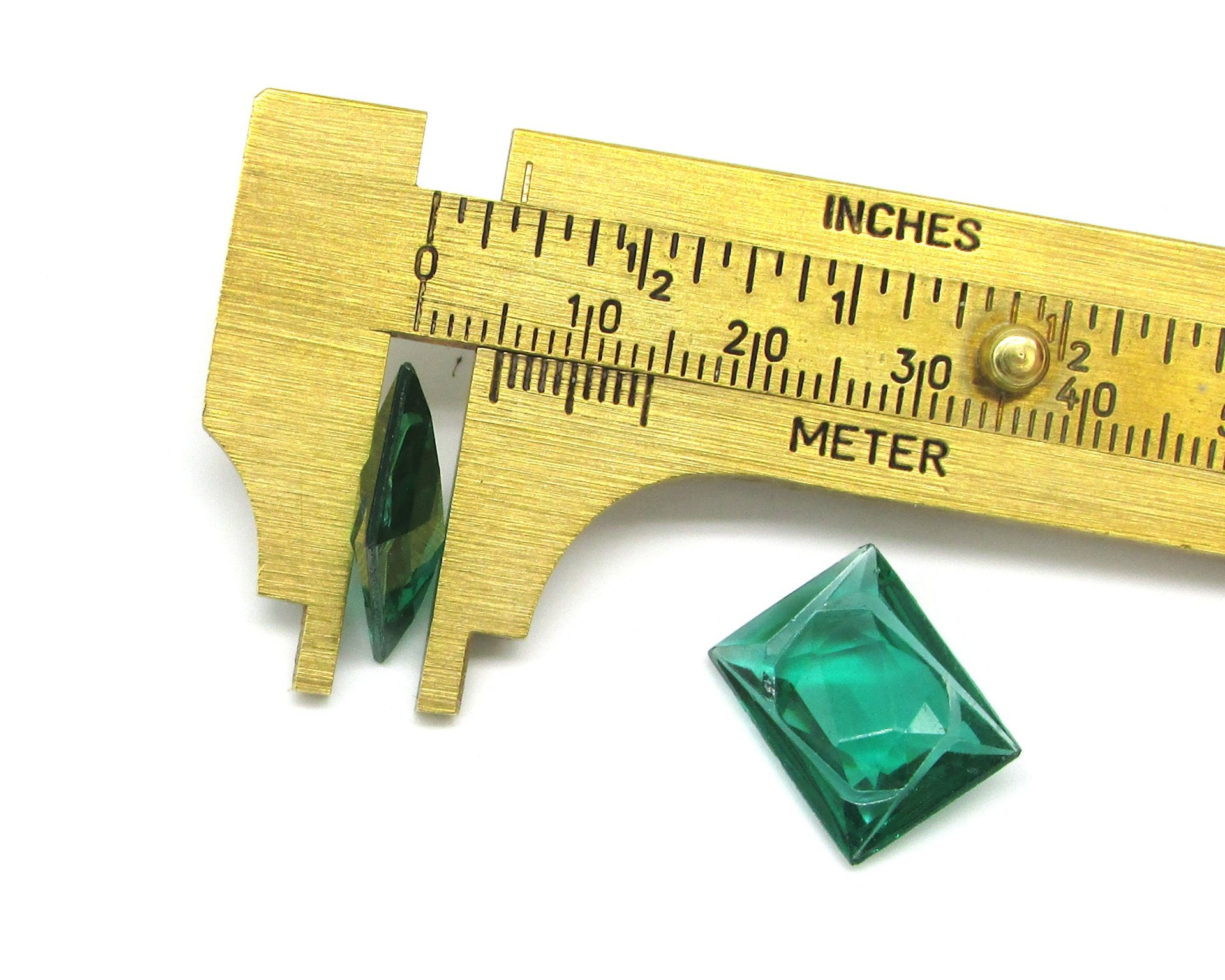 16x12mm Carved Rhinestones, Vintage Faceted Point Back Glass Gems