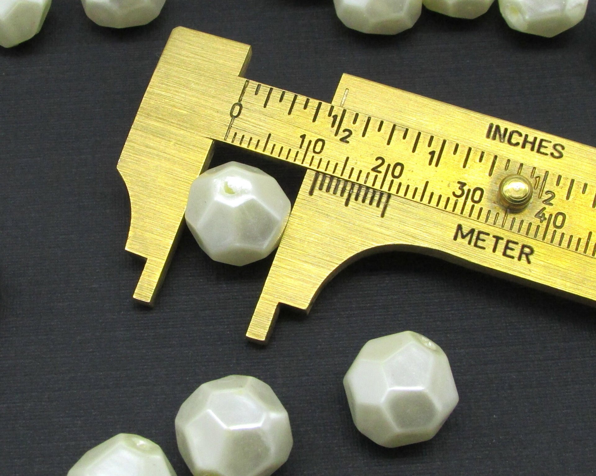 Vintage Cream Lustre Faceted Beads