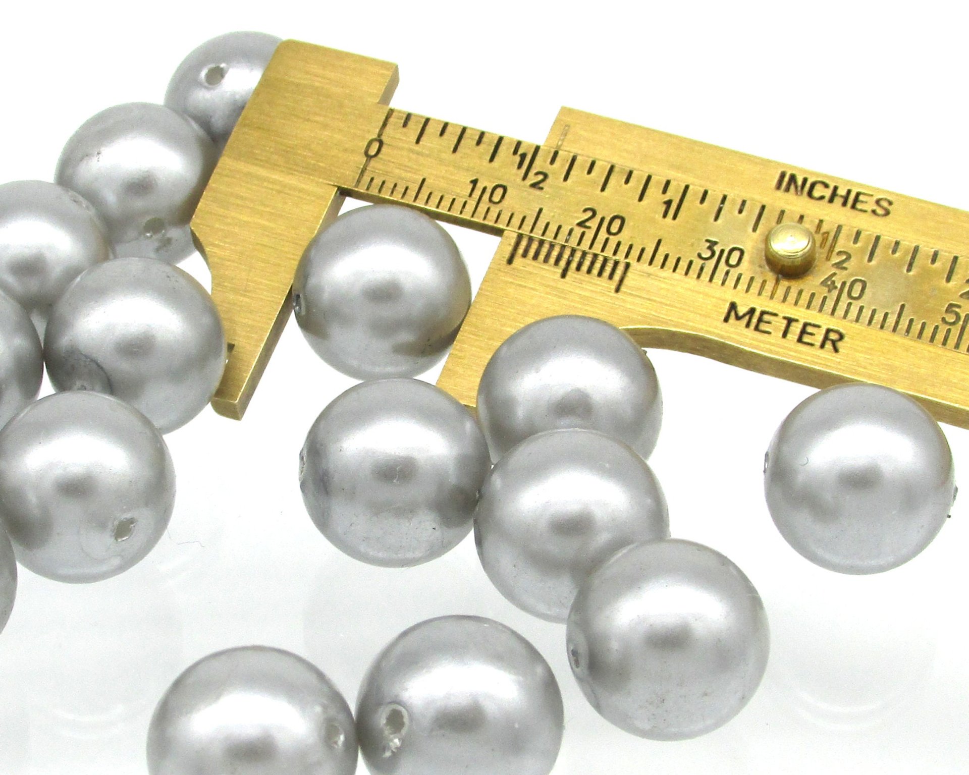 14mm Round Beads, Vintage Silver Gray Plastic Pearls