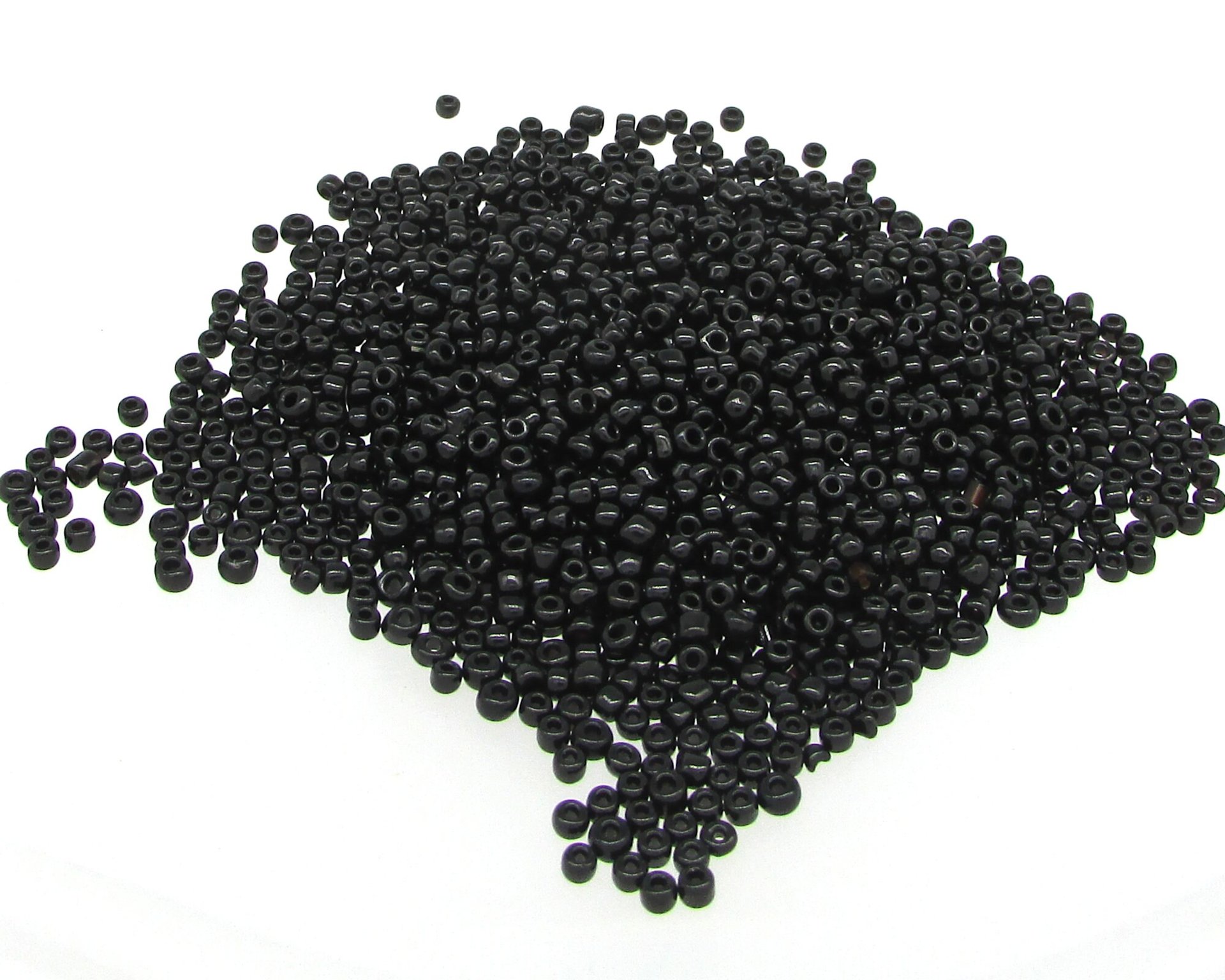 11/0 Seed Beads Opaque Black (25g)