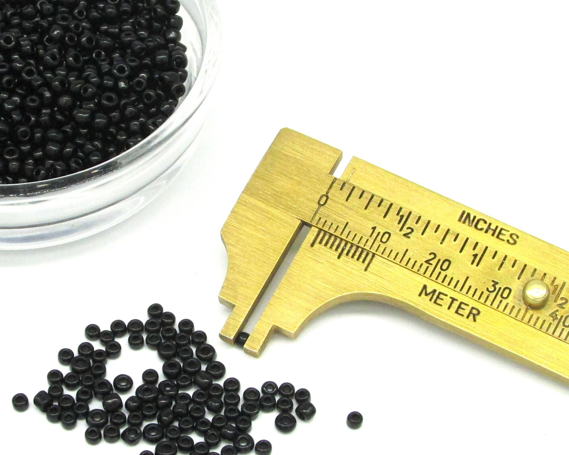 11/0 Seed Beads Opaque Black (25g)