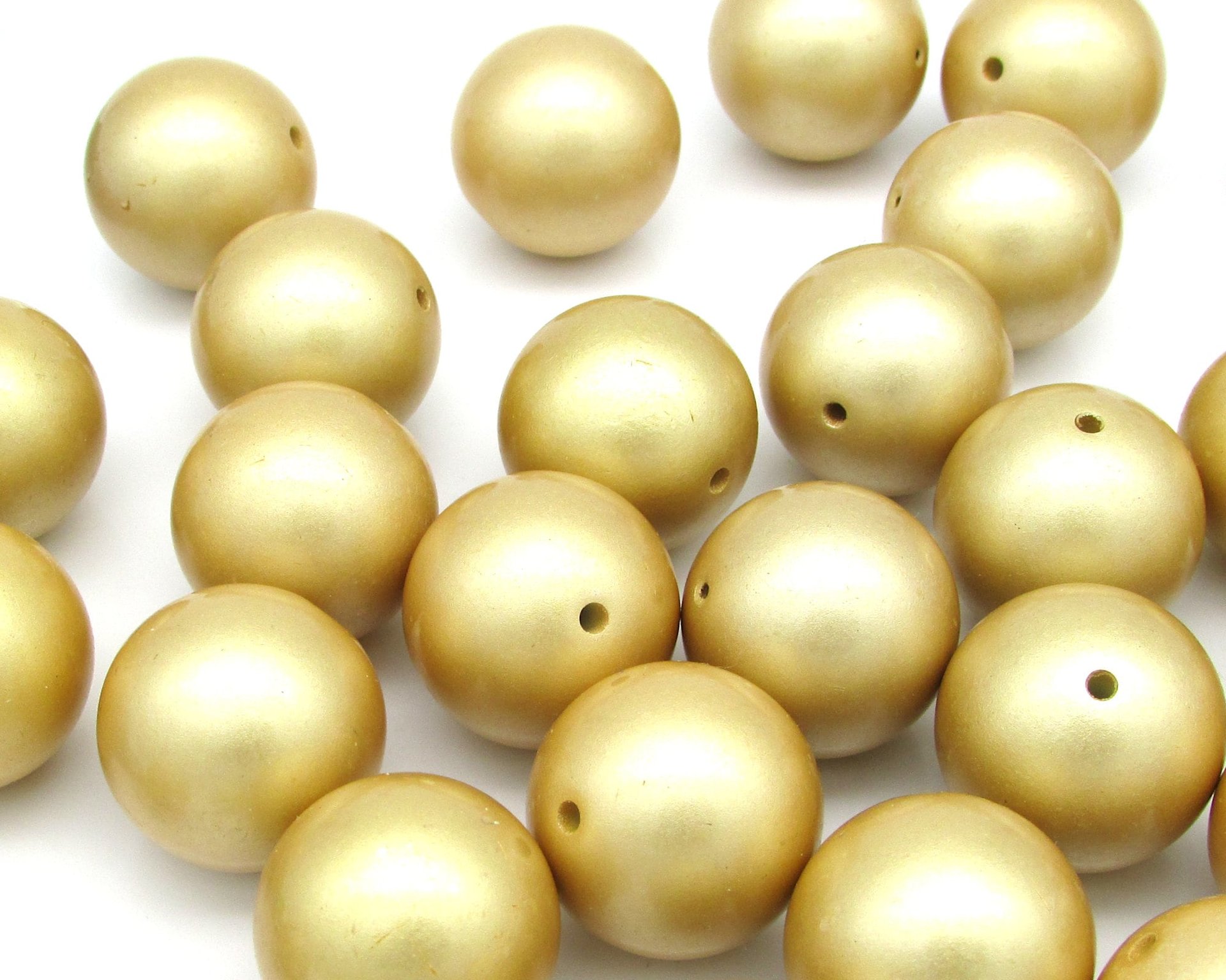 22mm Round Beads, Vintage Jumbo Plastic Pearls