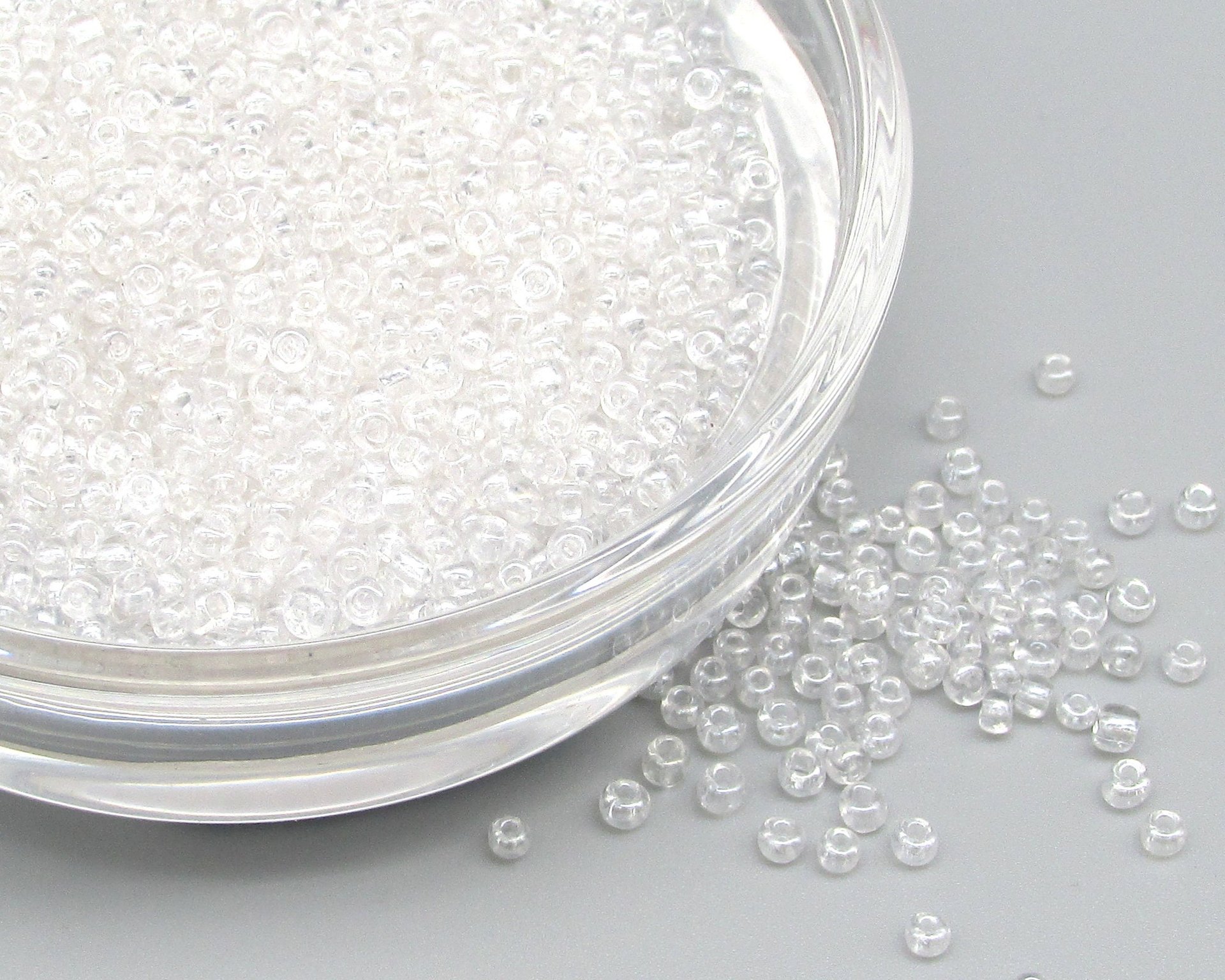 11/0 Clear Glass Seed Beads