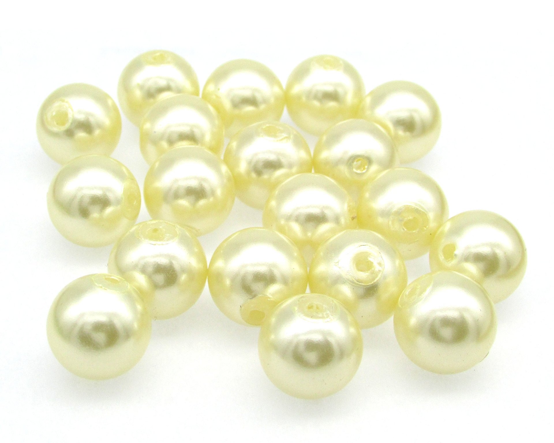 Vintage Faux Pearls, Cultura Plastic Beads
