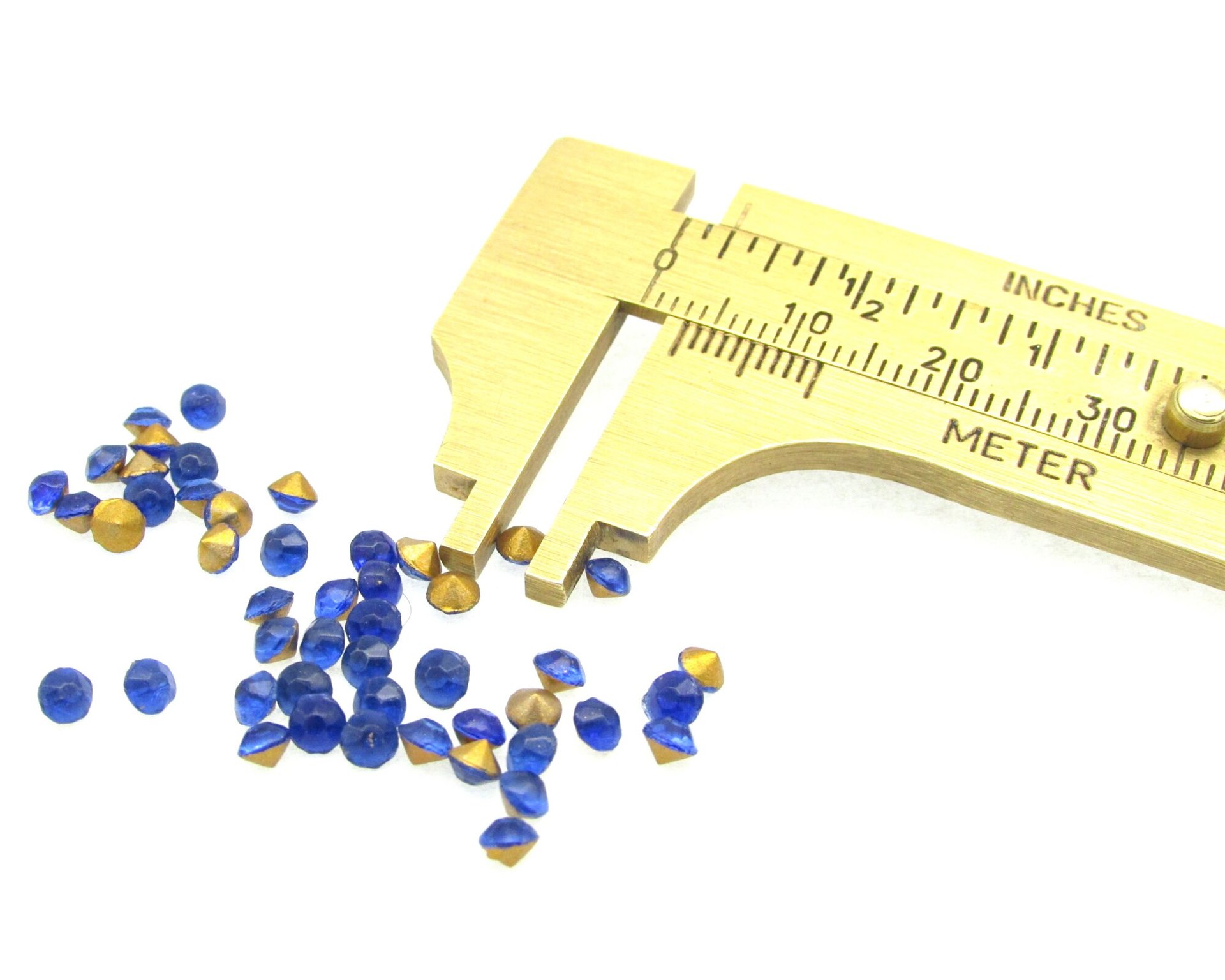 Vintage SS14 Foiled Sapphire Blue Rhinestone Chatons