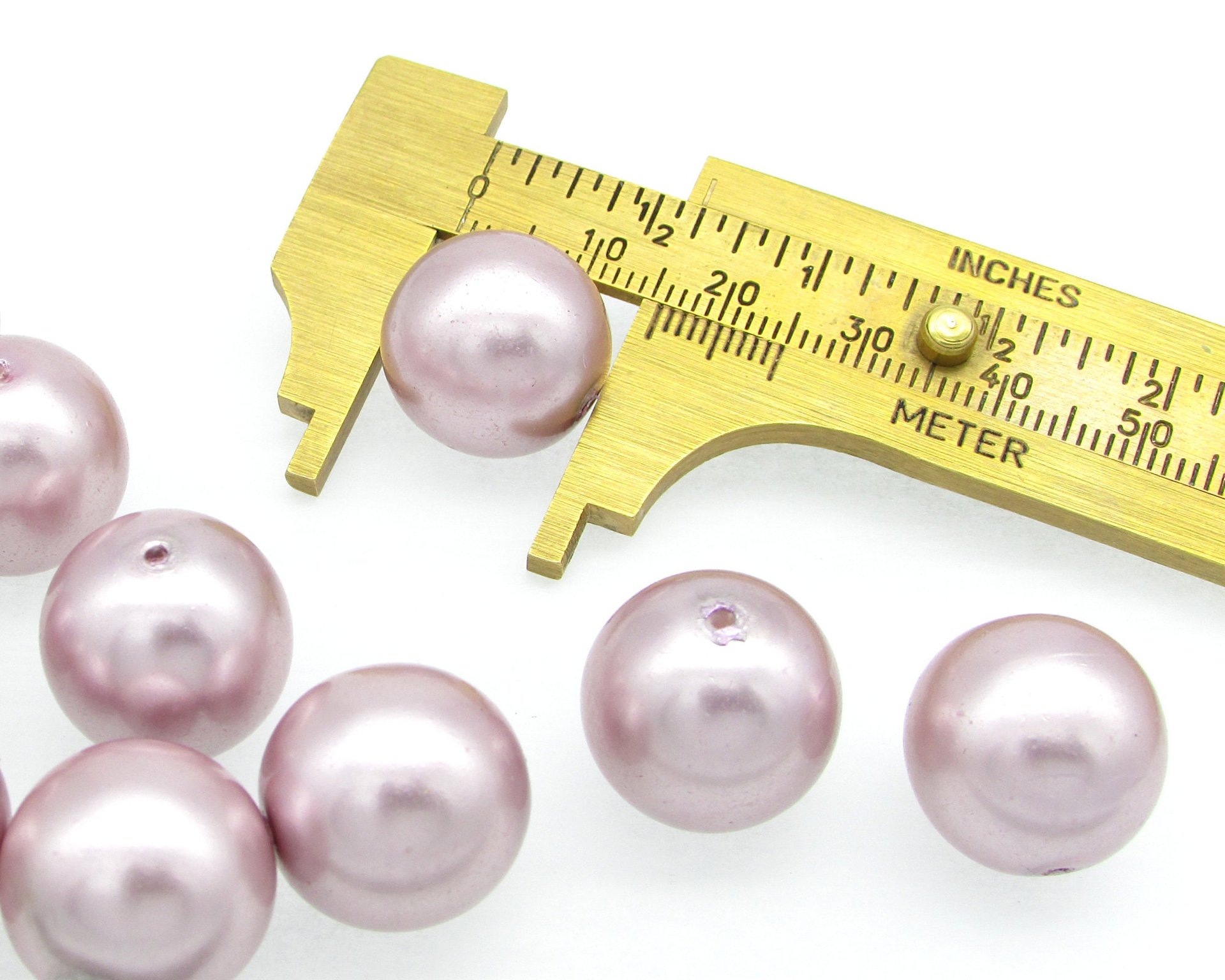 16mm Round Glass Beads, Opaque Mauve Czech Faux Pearls (11)