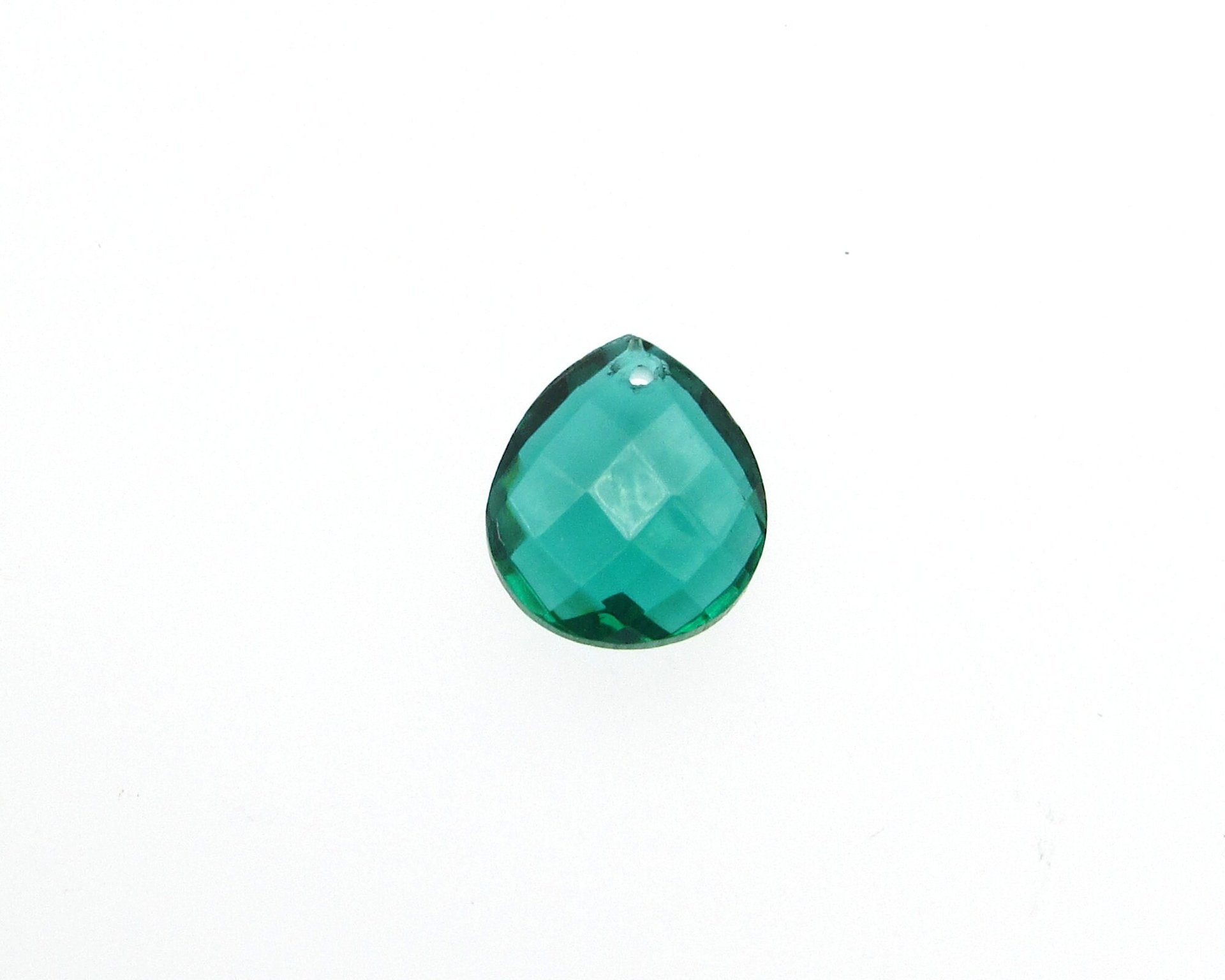 Flat, faceted emerald green briolettes are pear shaped beads measuring 11mm long by 10mm wide, with a 0.8mm front-drilled hole.