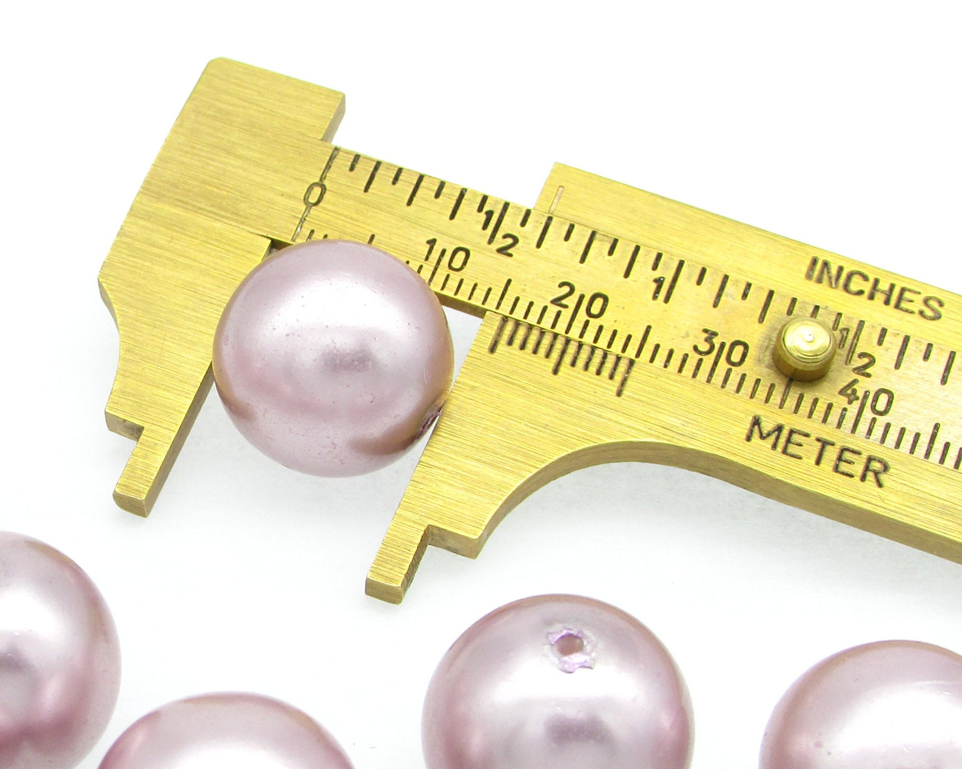 16mm Round Glass Beads, Opaque Mauve Czech Faux Pearls (11)