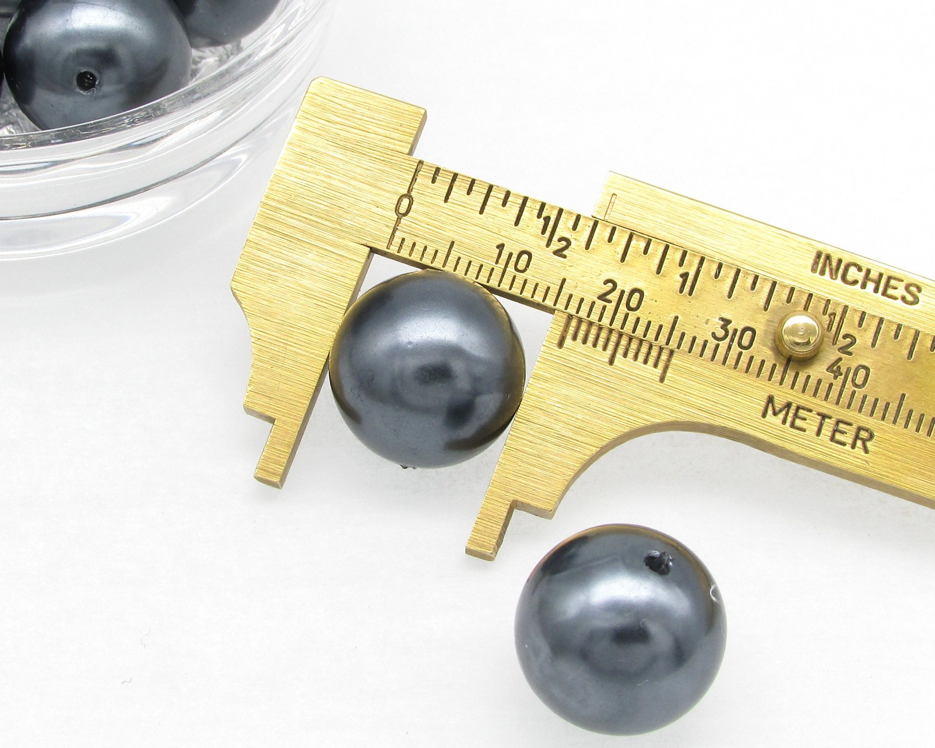 17mm Dark Gray Plastic Pearls (13)