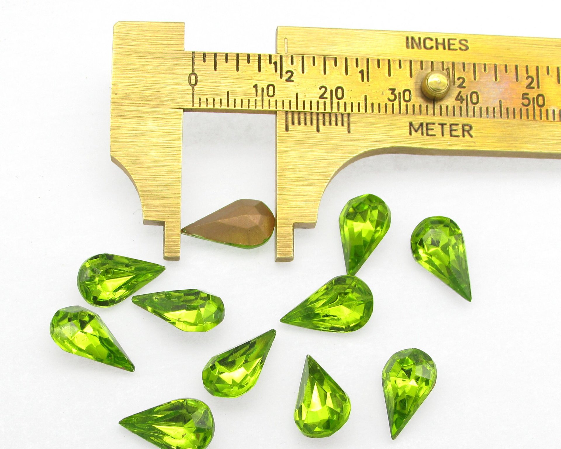 Olivine 13x7.8mm Pears, Vintage Foiled Rhinestones