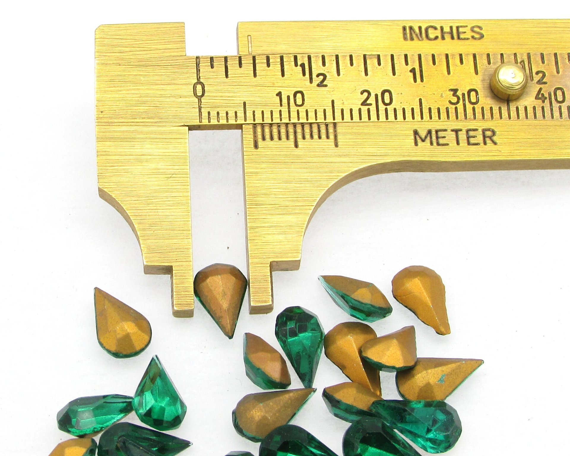 10x6mm Faceted Pear Rhinestones, Vintage Foiled Emerald Green TTC Point Back Glass Gems