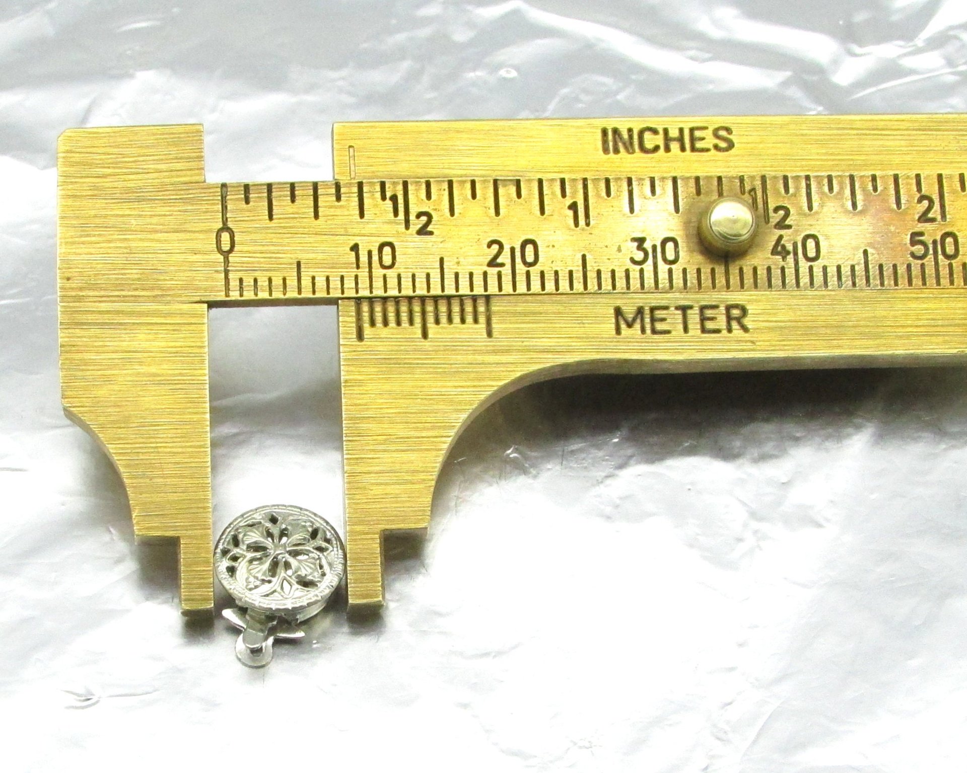 9mm Round Box Clasp, Silver Filigree 1-Strand Fastener