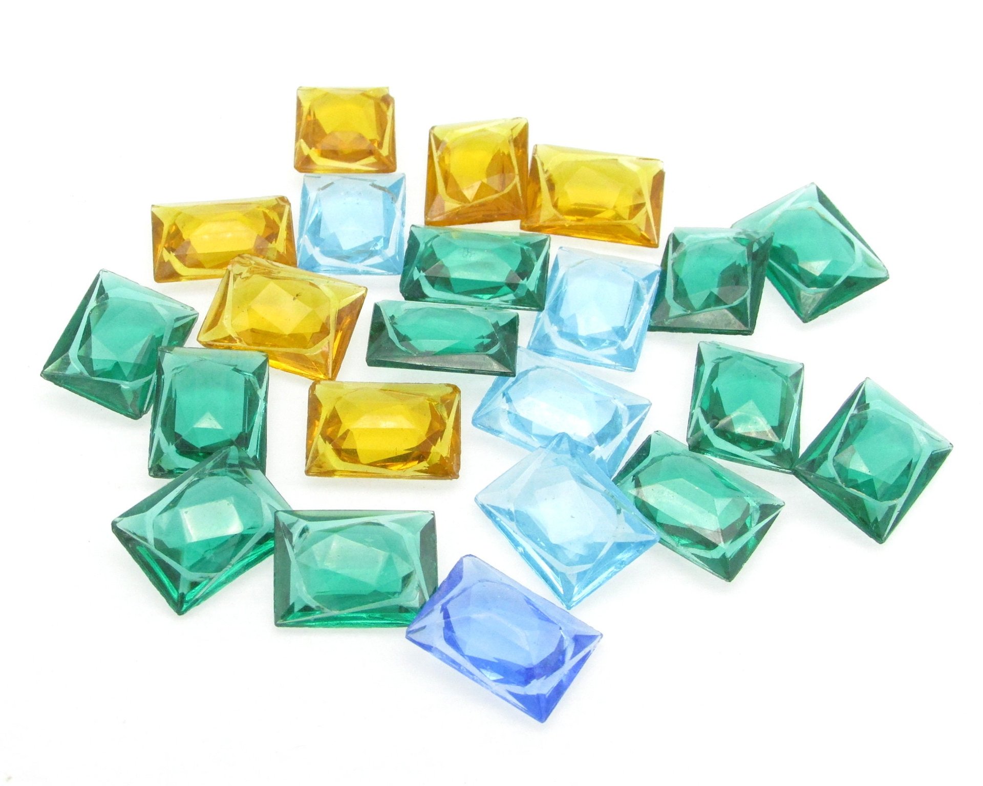 16x12mm Carved Rhinestones, Vintage Faceted Point Back Glass Gems