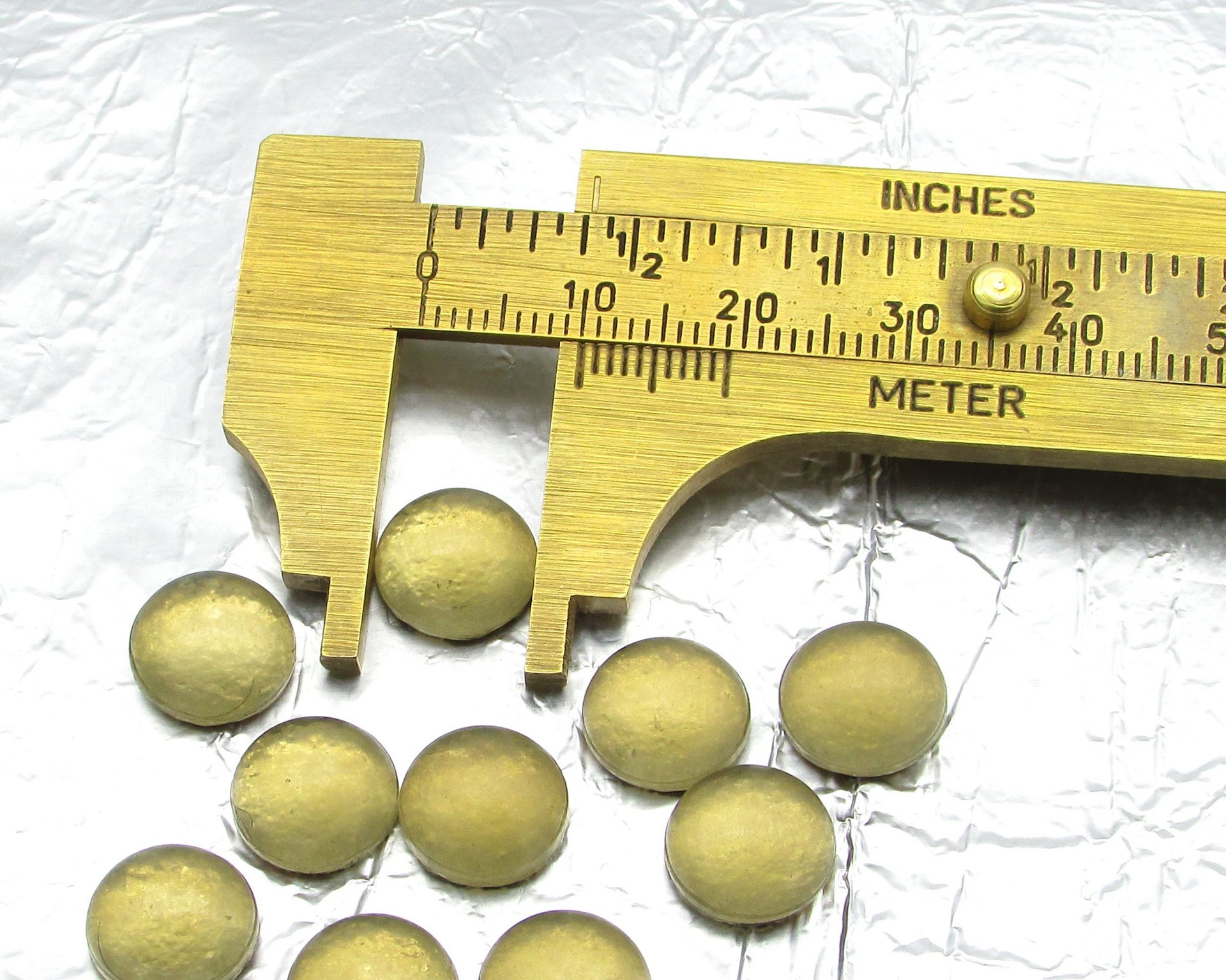 10mm Round Cabochons, Vintage Foiled Light Topaz Glass Gems