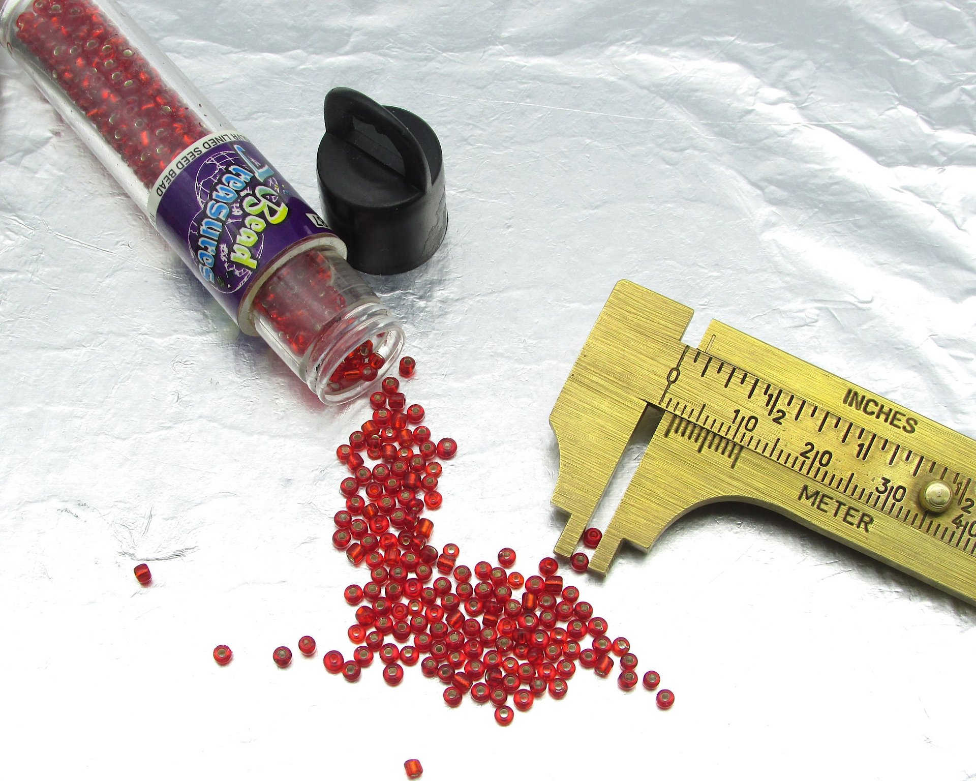 Red 10/0 Round Seed Beads