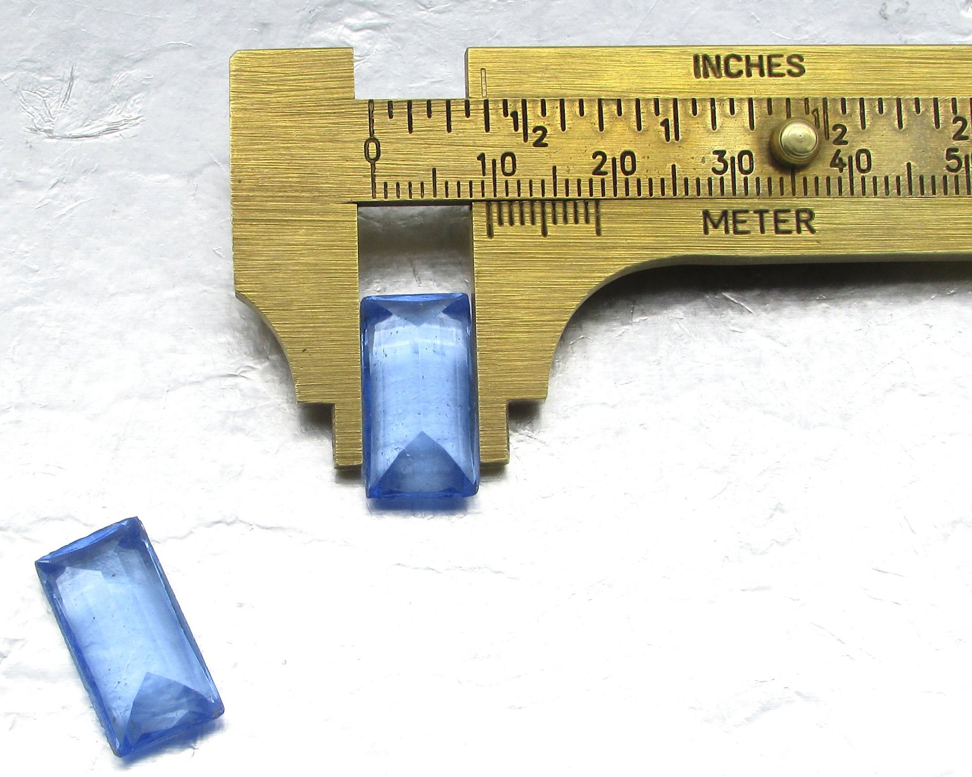 19x9.5mm Rectangular Rhinestone Chatons, Unfoiled Sapphire Glass Gems (2)