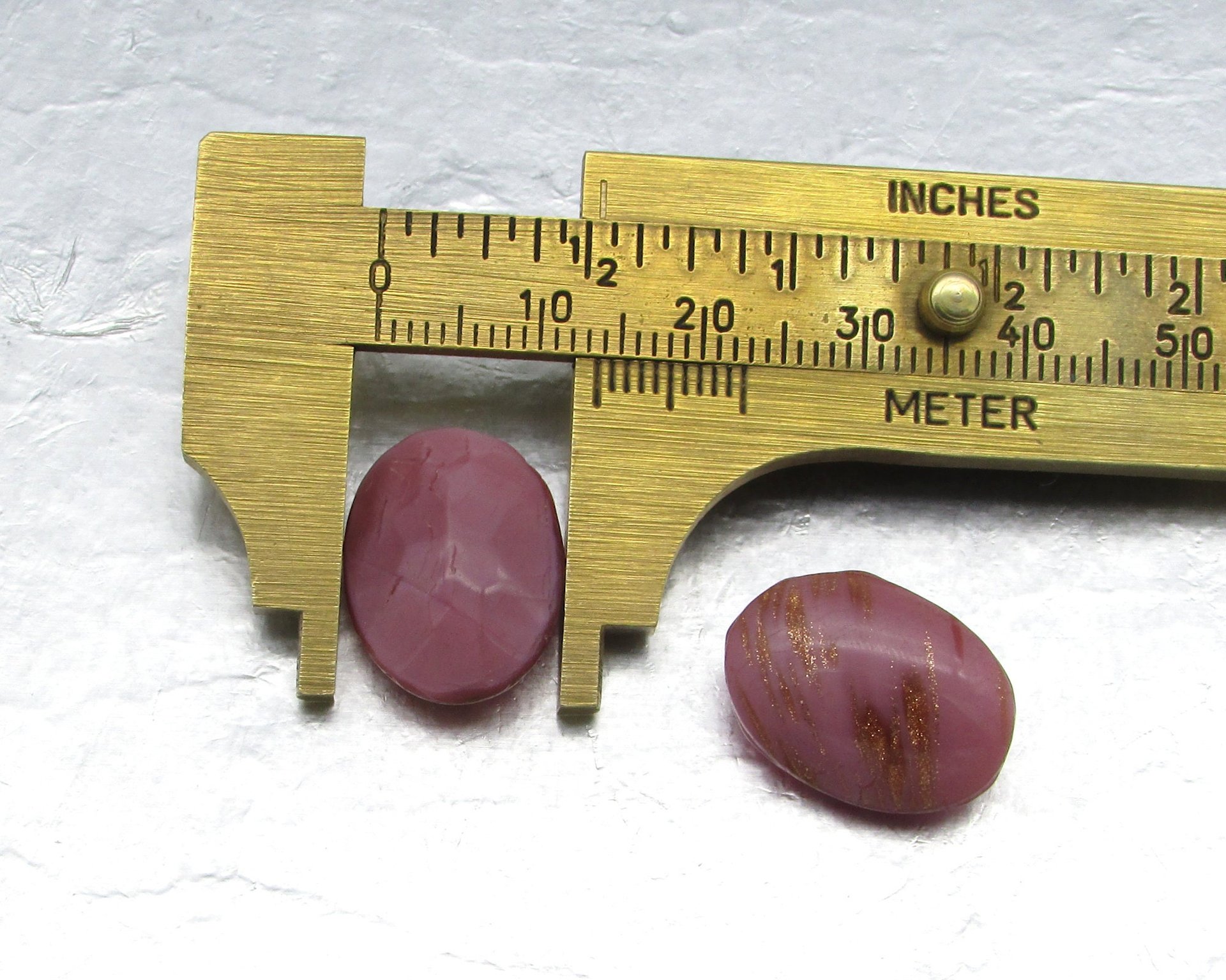 Oval Cab-Top Dentelles, 18.5x13.3mm Vintage Aventurine Glass Stones (2)