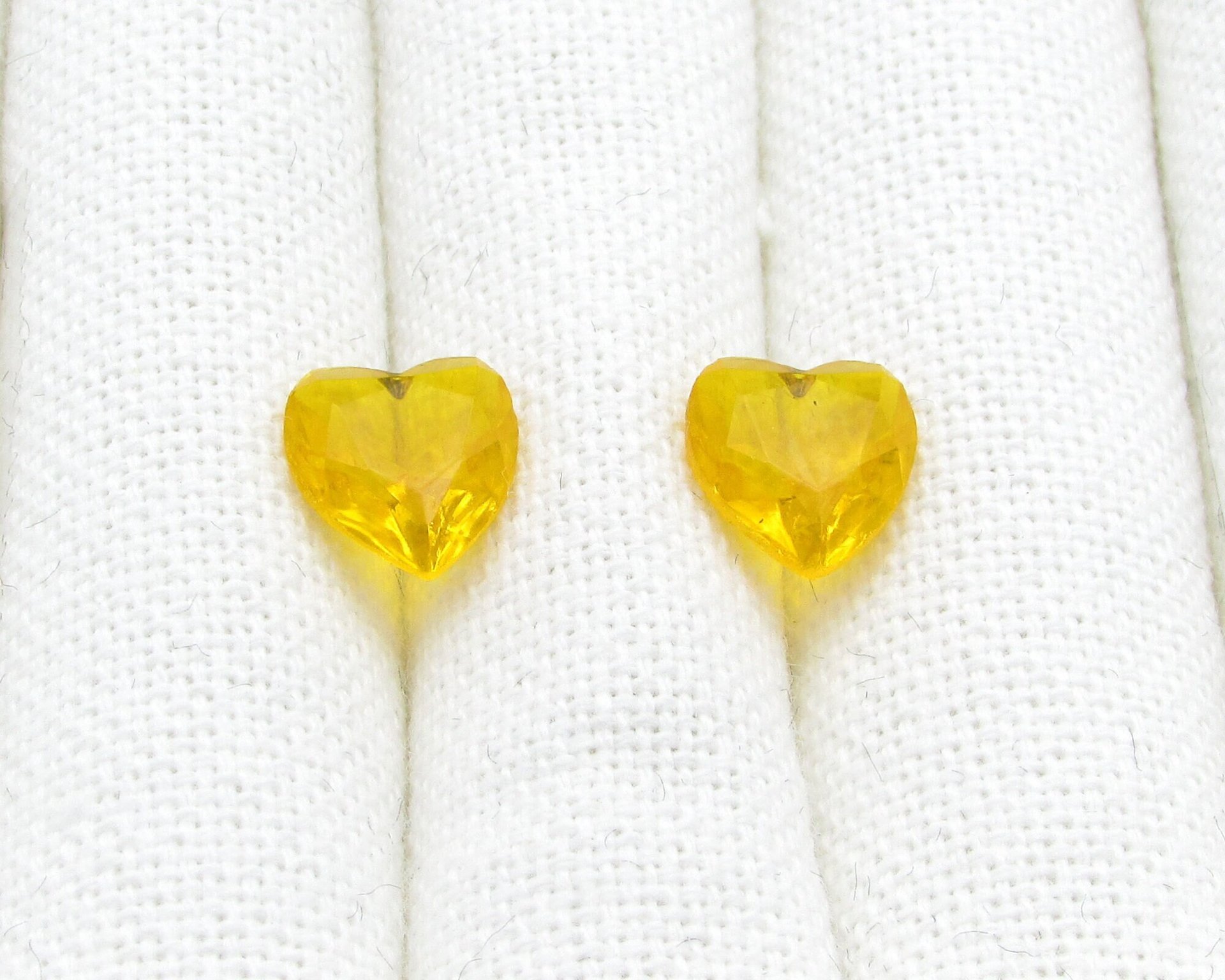 12mm Heart Rhinestone with Pointed Back (2)