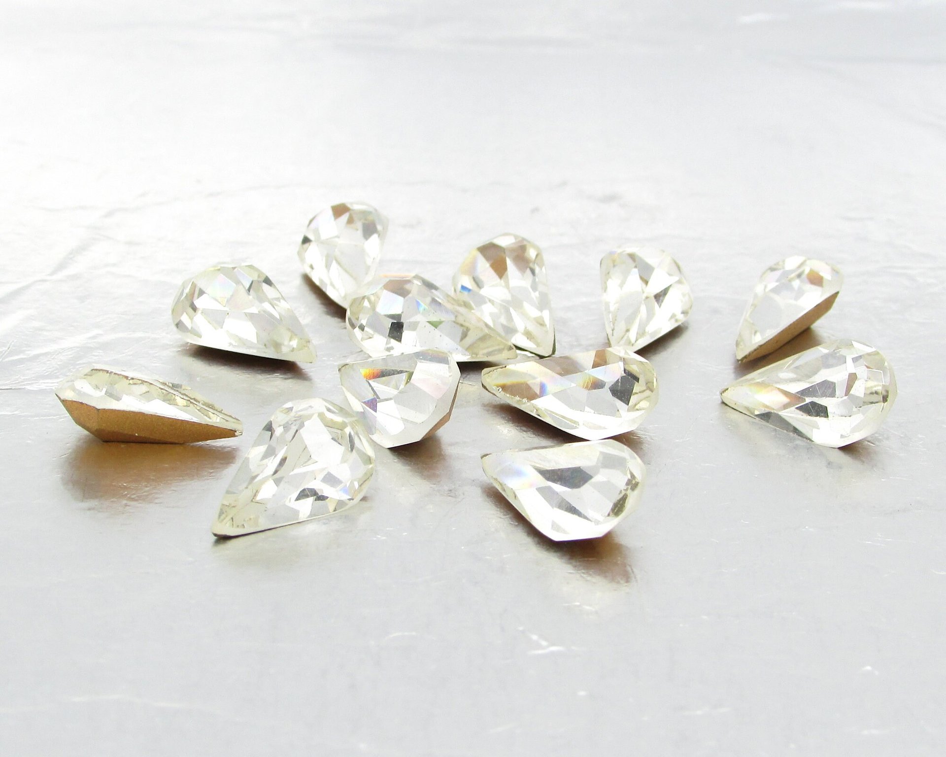 Vintage 13x7.8mm Pear Rhinestones