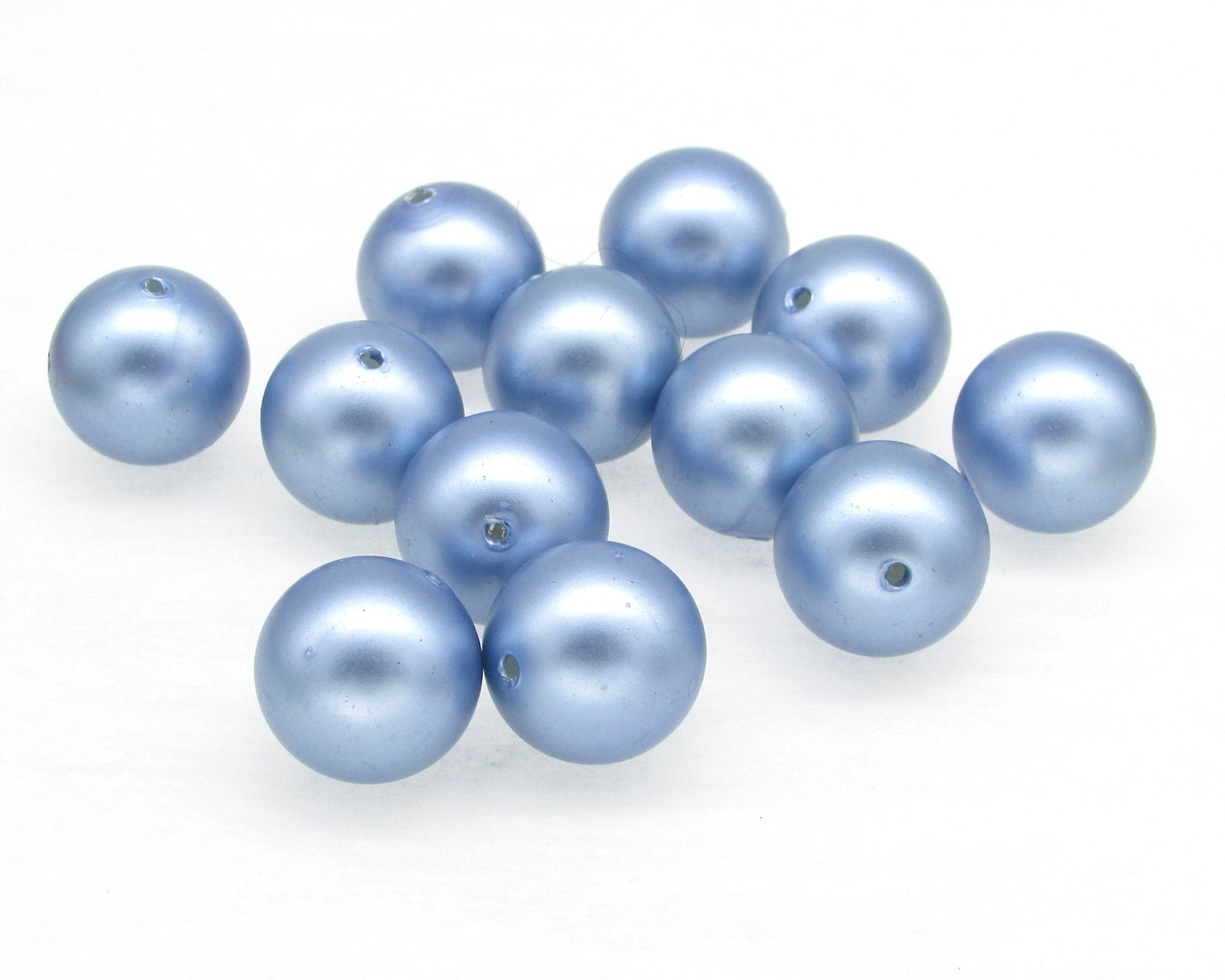 14mm Vintage Sapphire Blue Plastic Pearls  (12)