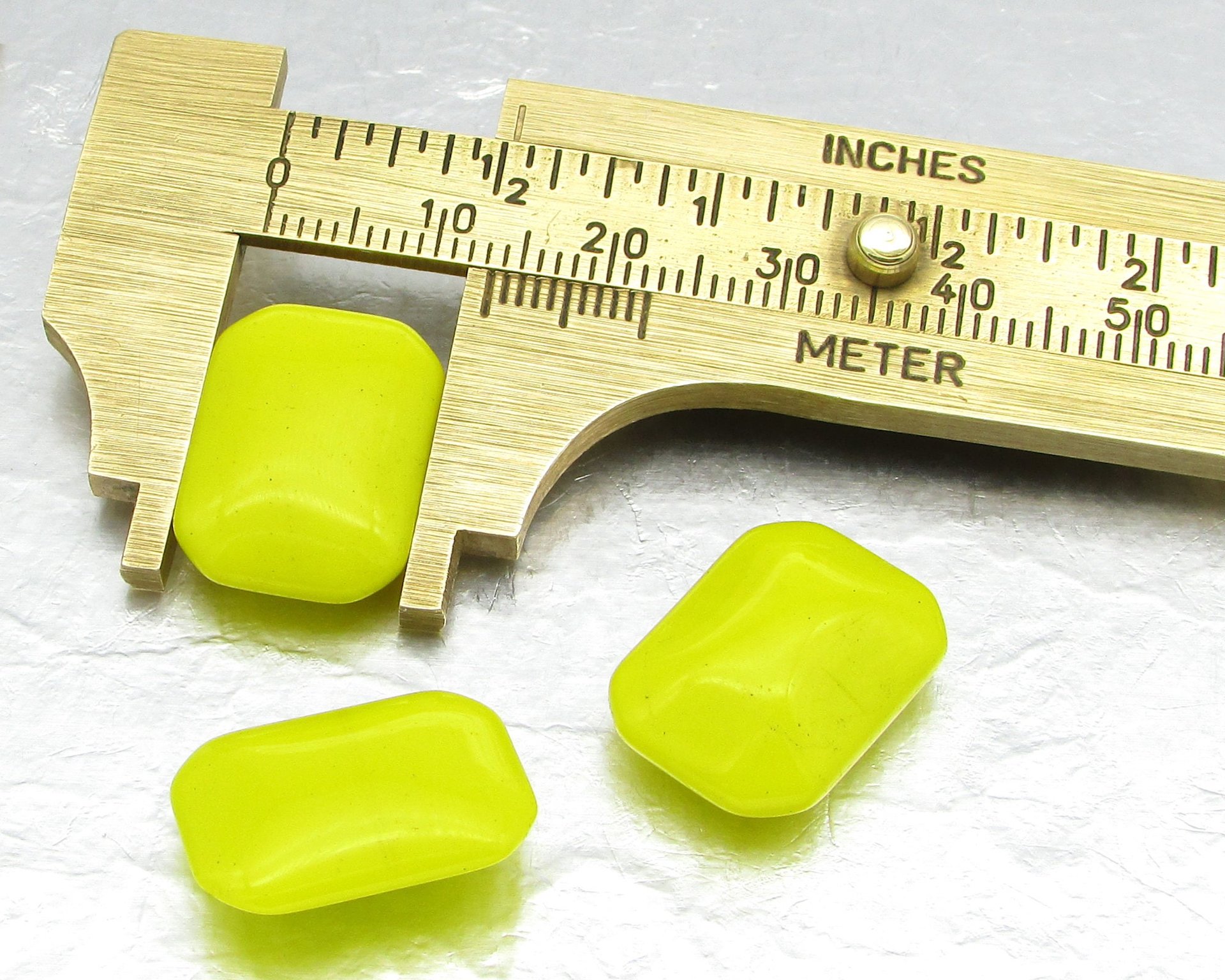 Vintage Octagonal Glass Stones, Opaque Yellow 18.5x13.5mm Baguettes