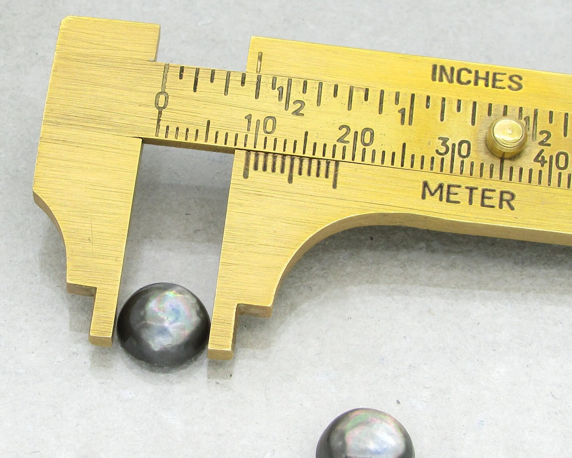 9.5mm Round Cabochons, Gray Mother of Pearl Flat Back Gemstones (2)